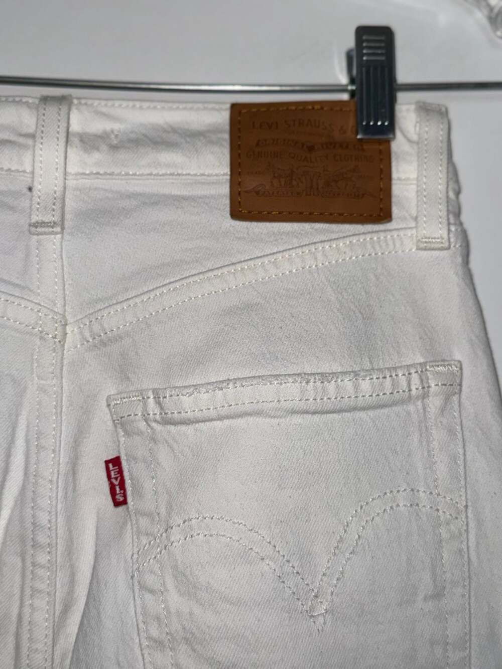 Levi's Premium Ribcage Straight Ankle White Jeans Size 25 - Picture 3 of 11
